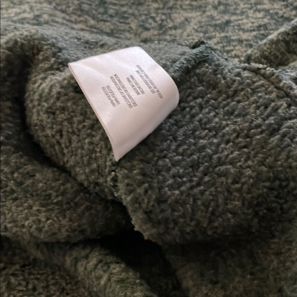 Eddie Bauer Men's Green 1/4 zip Sweater - Picture 8 of 8